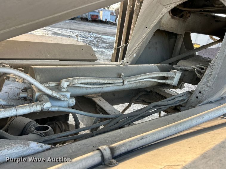 image for item ET6997 2015 Kenworth W900 ready mix truck