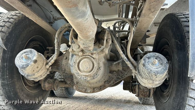 image for item ET6997 2015 Kenworth W900 ready mix truck