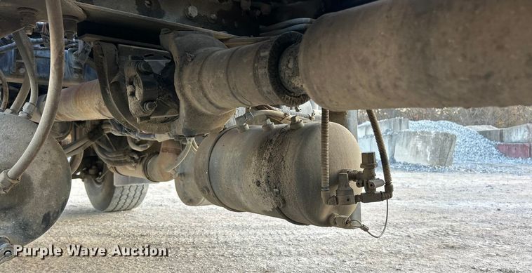 image for item ET6997 2015 Kenworth W900 ready mix truck