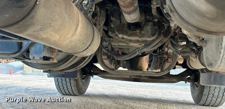 image for item ET6997 2015 Kenworth W900 ready mix truck