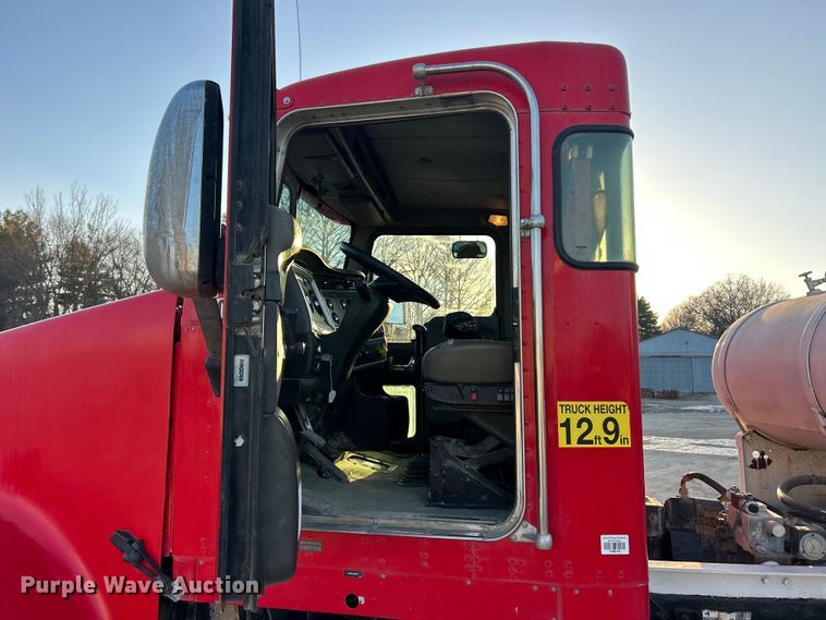 image for item ET6997 2015 Kenworth W900 ready mix truck