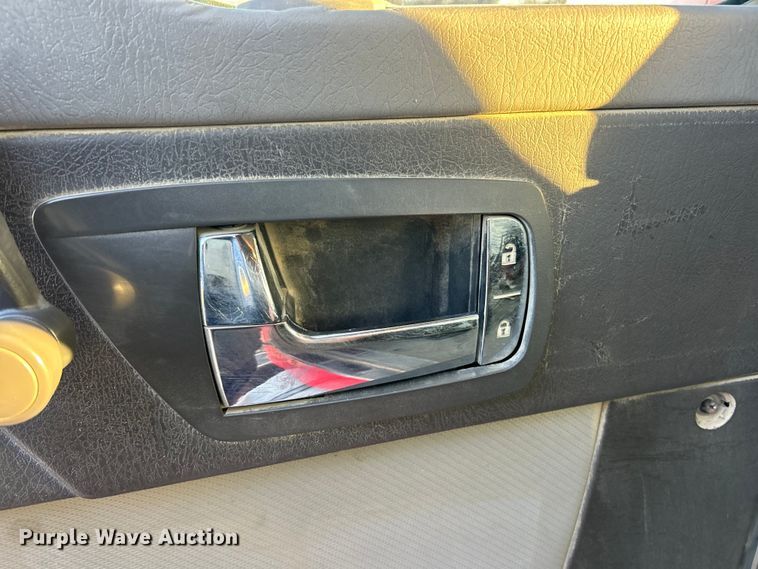 image for item ET6997 2015 Kenworth W900 ready mix truck