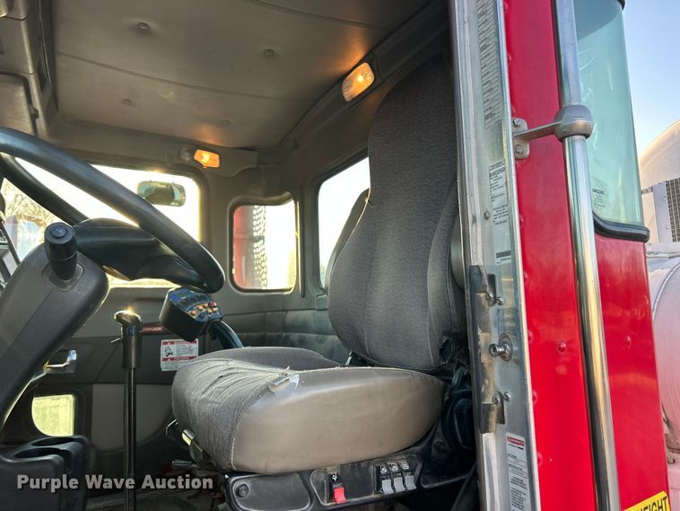 image for item ET6997 2015 Kenworth W900 ready mix truck