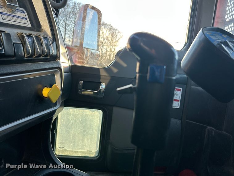 image for item ET6997 2015 Kenworth W900 ready mix truck