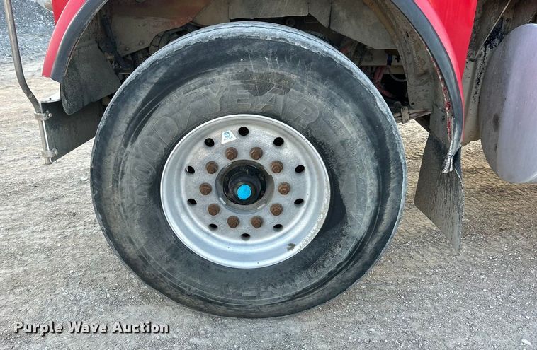 image for item ET6997 2015 Kenworth W900 ready mix truck