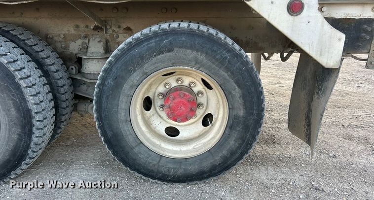 image for item ET6997 2015 Kenworth W900 ready mix truck