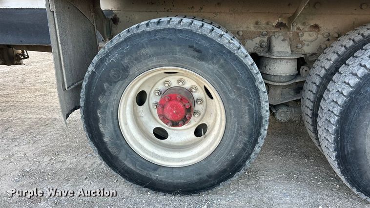 image for item ET6997 2015 Kenworth W900 ready mix truck