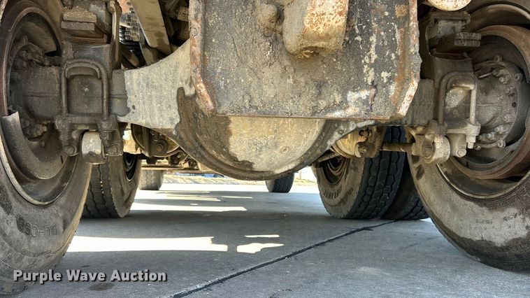 image for item ET6998 2016 Freightliner 114SD dump truck