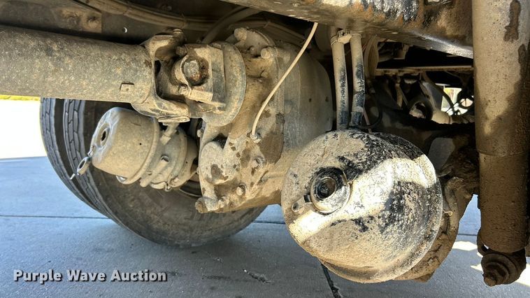 image for item ET6998 2016 Freightliner 114SD dump truck