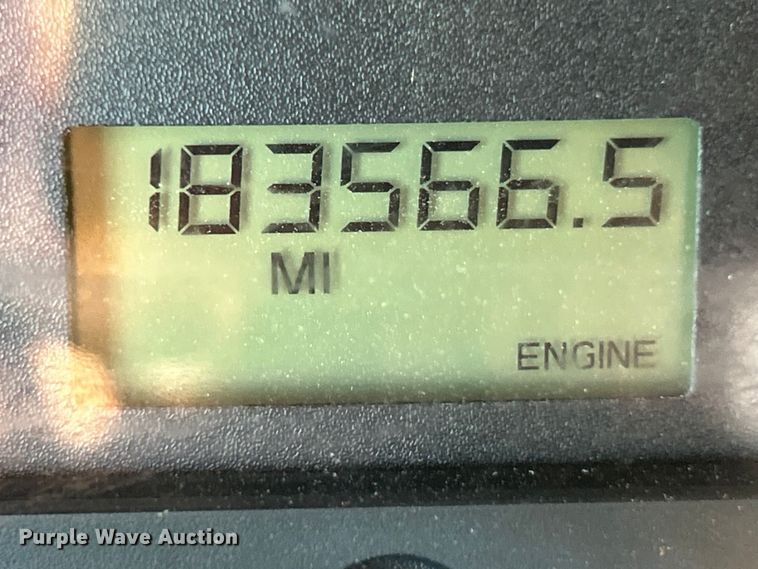 image for item ET6998 2016 Freightliner 114SD dump truck