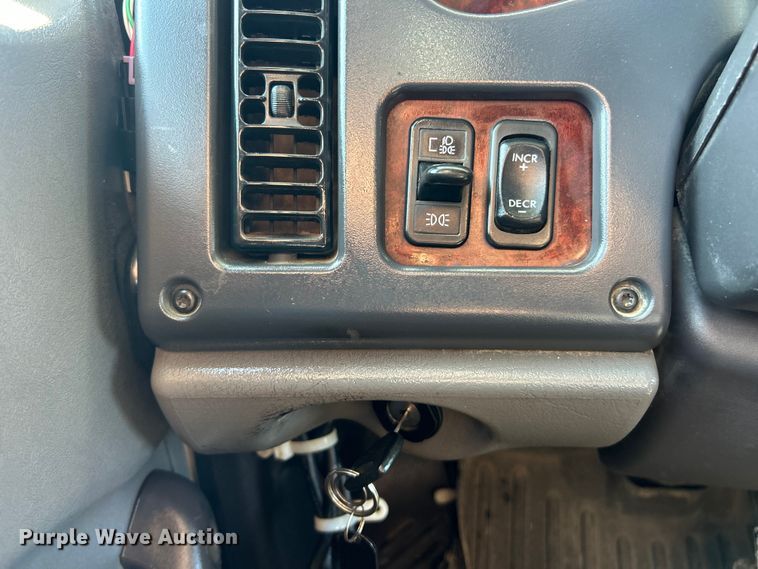 image for item ET6998 2016 Freightliner 114SD dump truck