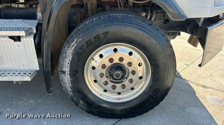 image for item ET6998 2016 Freightliner 114SD dump truck