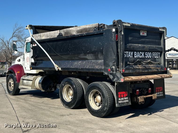 image for item ET6999 2022 Peterbilt 348 dump truck