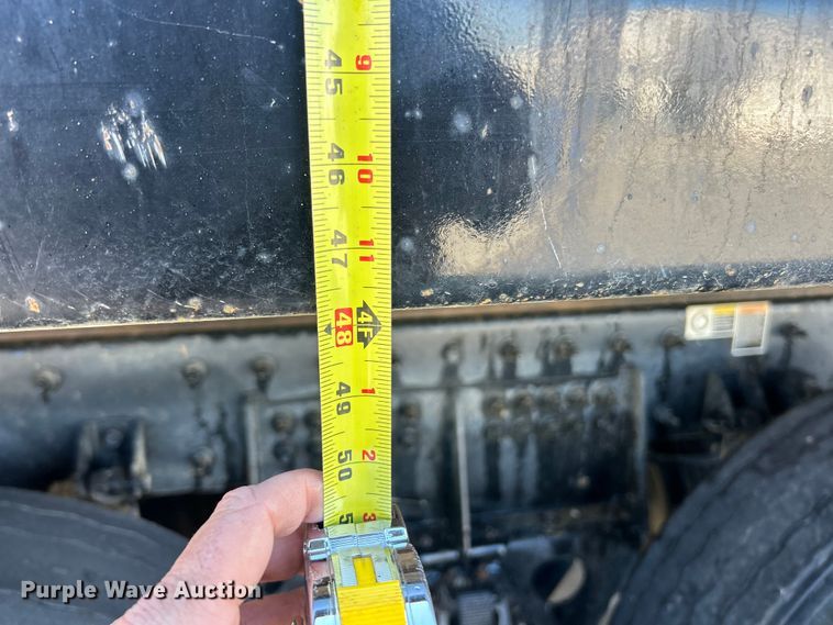 image for item ET6999 2022 Peterbilt 348 dump truck