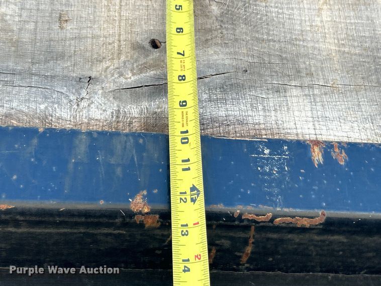 image for item ET6999 2022 Peterbilt 348 dump truck