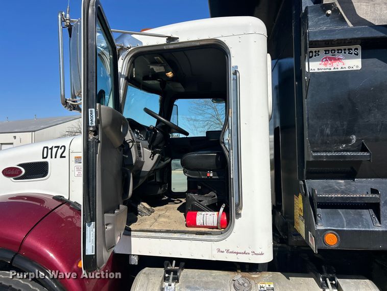 image for item ET6999 2022 Peterbilt 348 dump truck