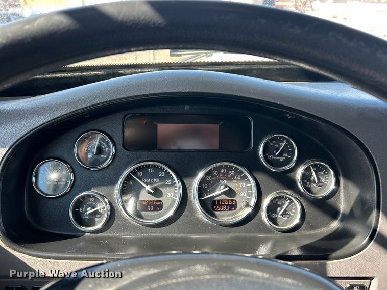 image for item ET6999 2022 Peterbilt 348 dump truck