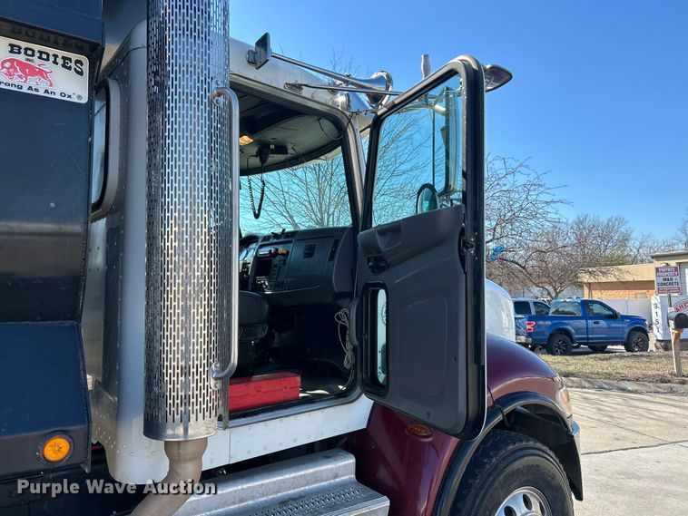 image for item ET6999 2022 Peterbilt 348 dump truck