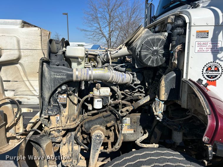 image for item ET6999 2022 Peterbilt 348 dump truck