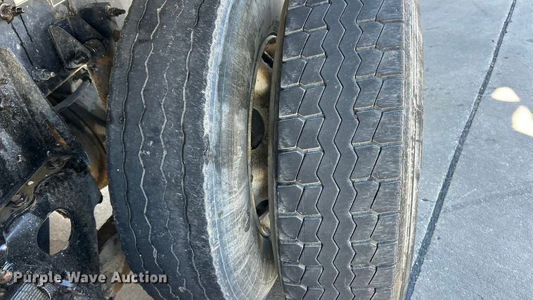 image for item ET6999 2022 Peterbilt 348 dump truck