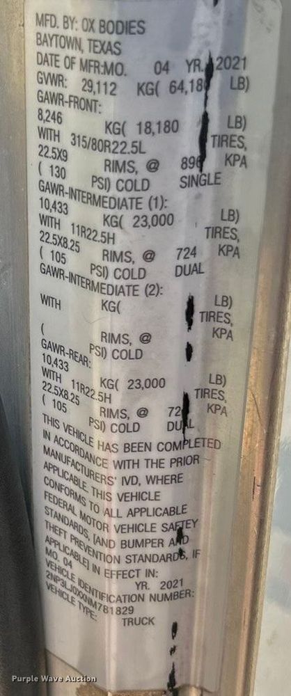 image for item ET6999 2022 Peterbilt 348 dump truck