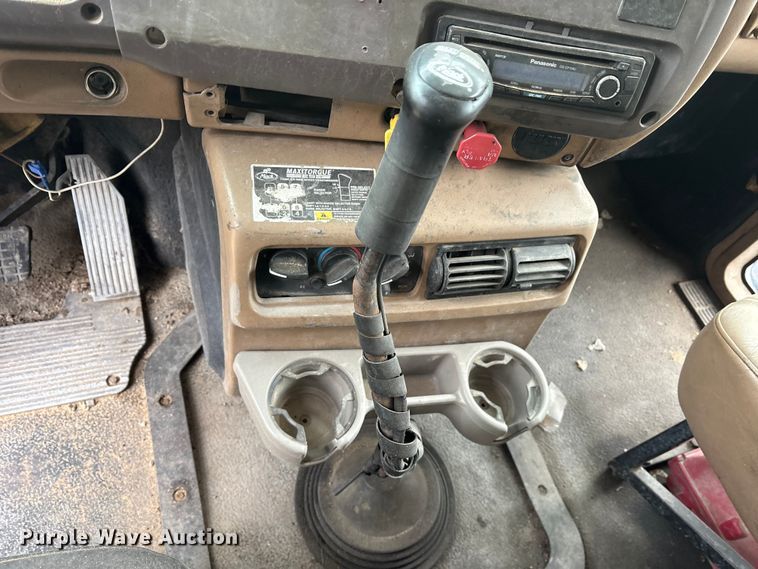 image for item ET7364 2003 Mack CV713 dump truck