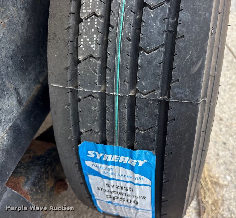 image for item ET7385 2016 Big Tex equipment trailer