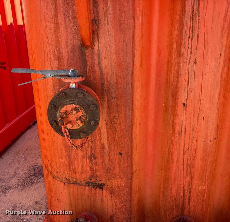 image for item EU0226 2012 Dragon Products frac tank trailer