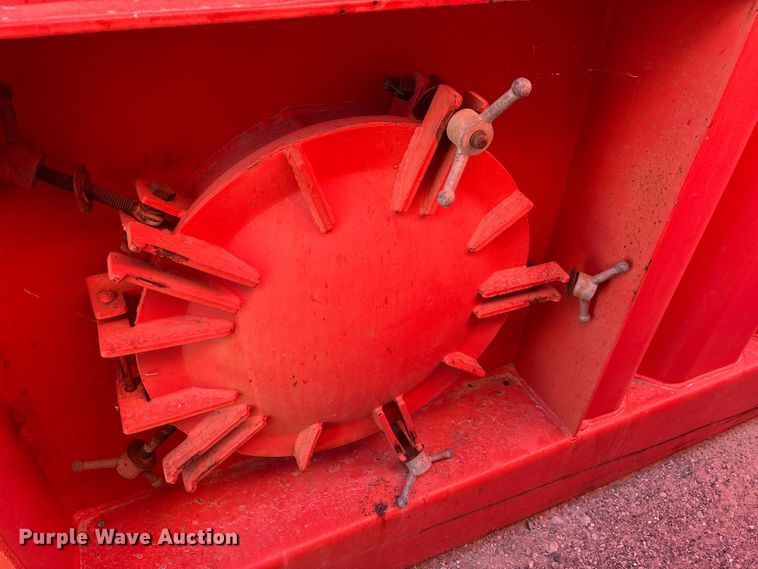 image for item EU0226 2012 Dragon Products frac tank trailer