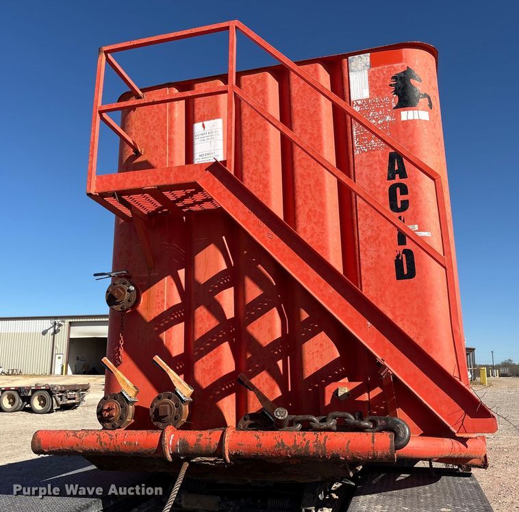 image for item EU0227 2012 Dragon Products frac tank trailer