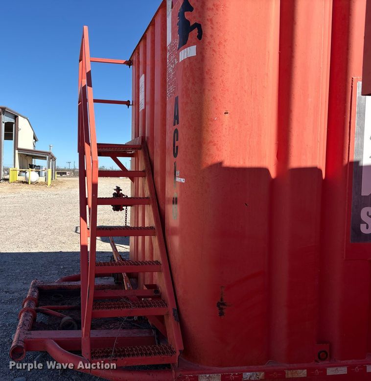 image for item EU0227 2012 Dragon Products frac tank trailer