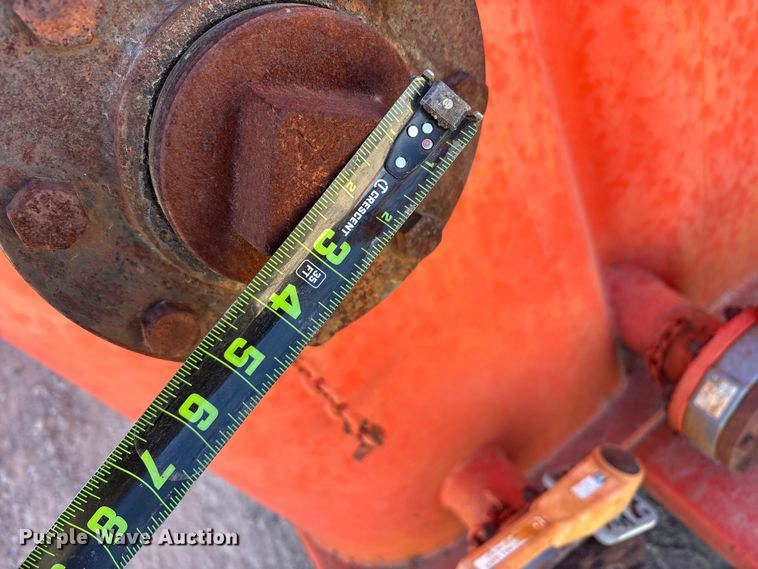 image for item EU0227 2012 Dragon Products frac tank trailer