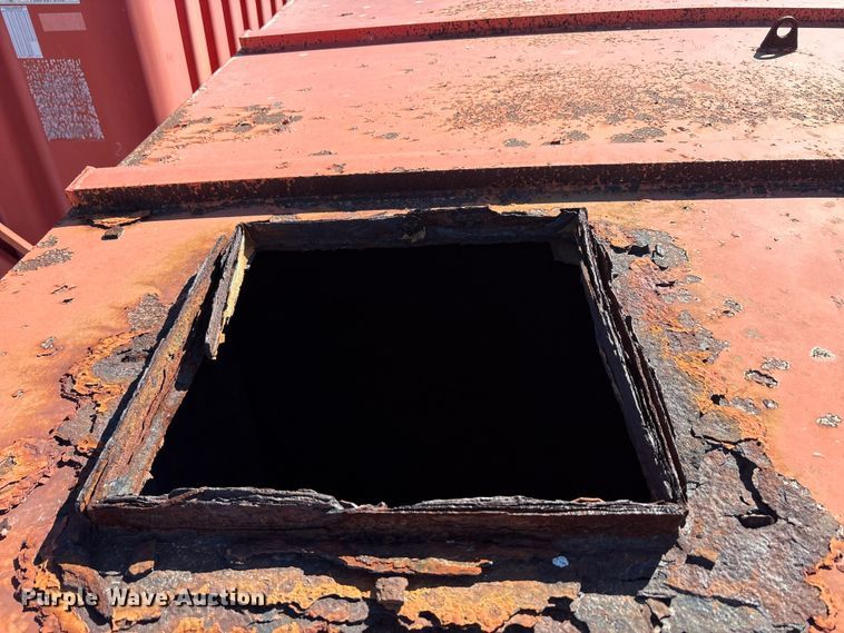 image for item EU0227 2012 Dragon Products frac tank trailer