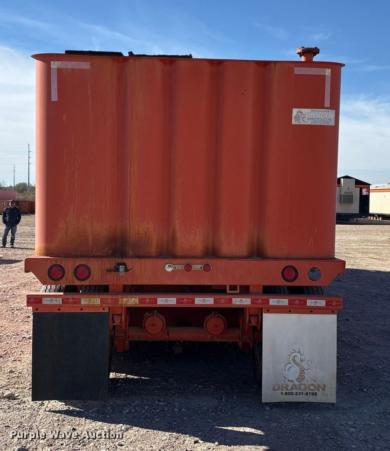 image for item EU0228 2013 Dragon Products frac tank trailer
