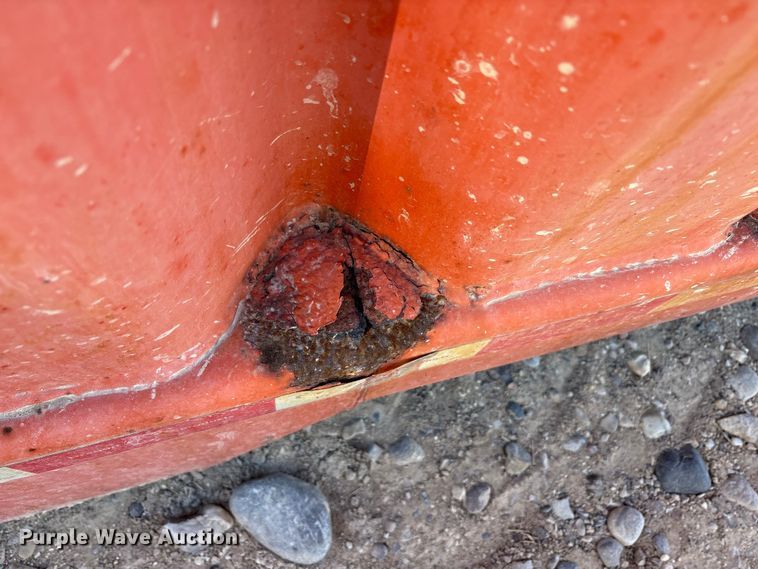 image for item EU0228 2013 Dragon Products frac tank trailer