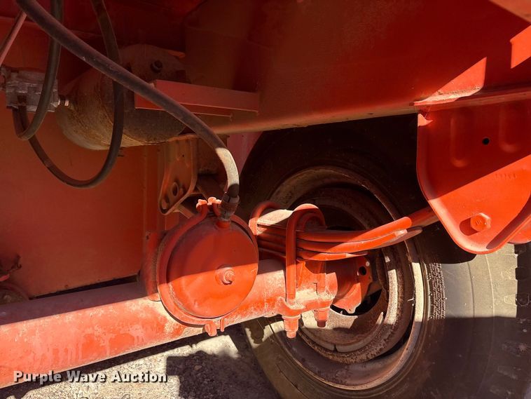 image for item EU0228 2013 Dragon Products frac tank trailer