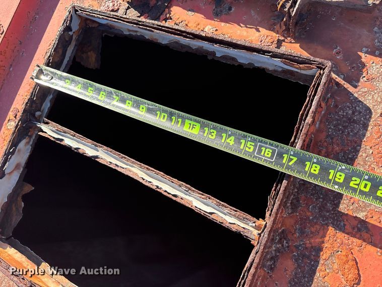 image for item EU0228 2013 Dragon Products frac tank trailer