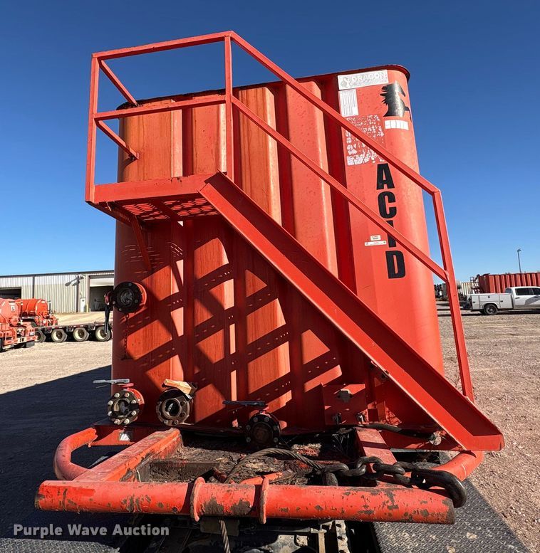 image for item EU0229 2012 Dragon Products frac tank trailer