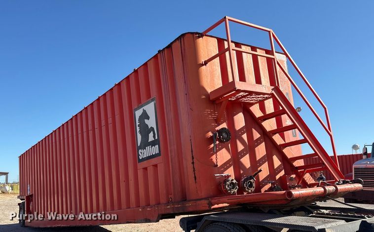 image for item EU0229 2012 Dragon Products frac tank trailer