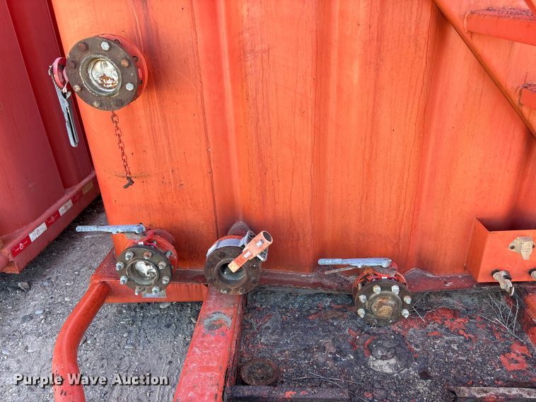 image for item EU0229 2012 Dragon Products frac tank trailer