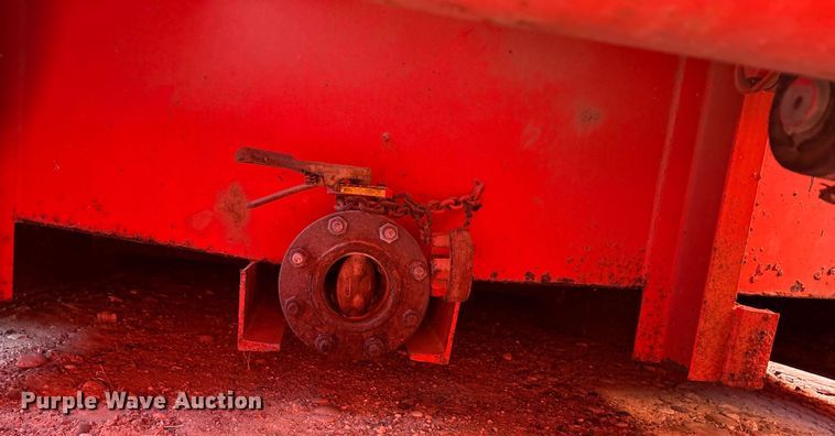 image for item EU0229 2012 Dragon Products frac tank trailer