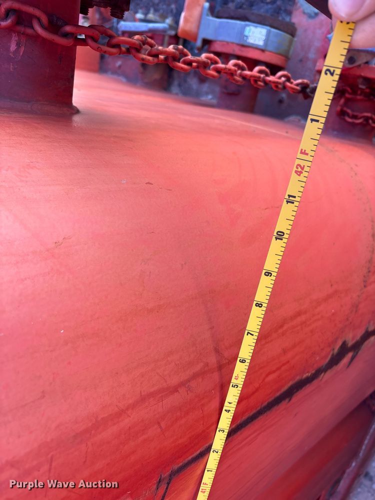 image for item EU0229 2012 Dragon Products frac tank trailer