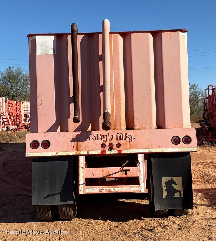 image for item EU0253 2007 Salty's Salty's Manufacturing, Ltd frac tank trailer