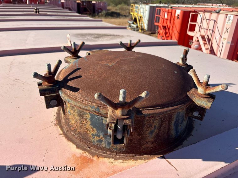 image for item EU0253 2007 Salty's Salty's Manufacturing, Ltd frac tank trailer