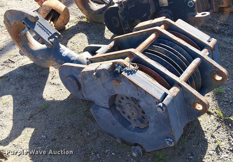 image for item EU2614 Johnson Blocks ORJ 80ON 16RIC crane block and hook