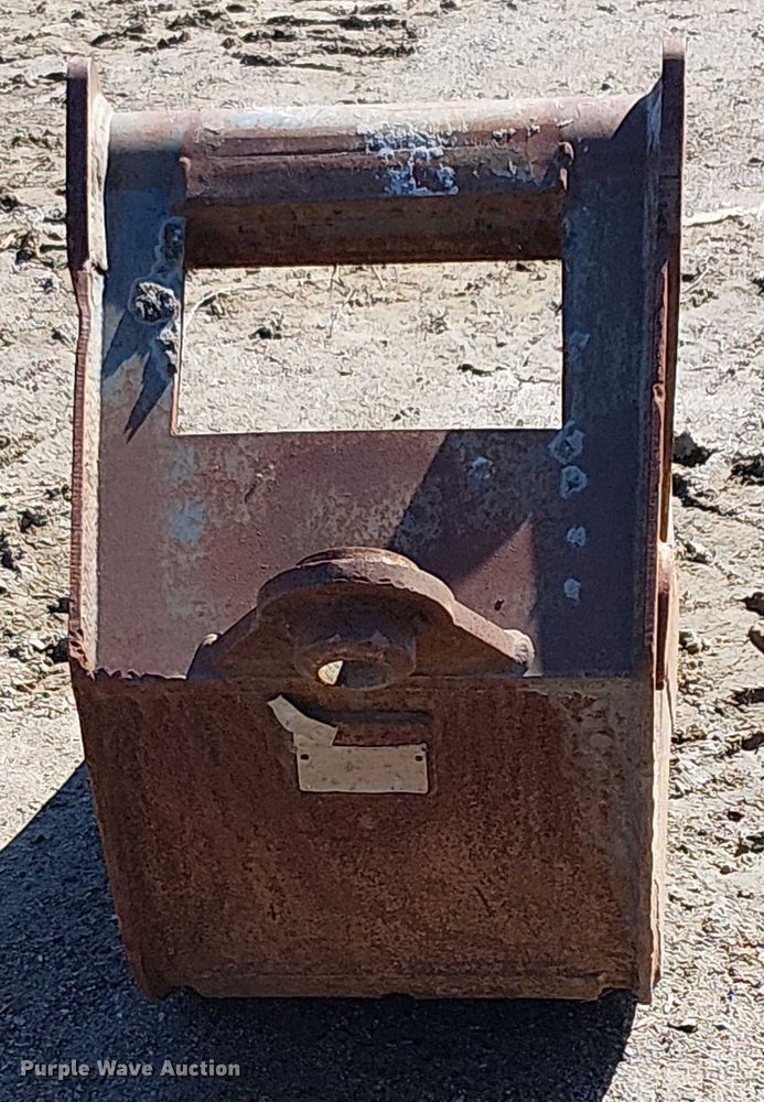 image for item EU2620 CP bucket