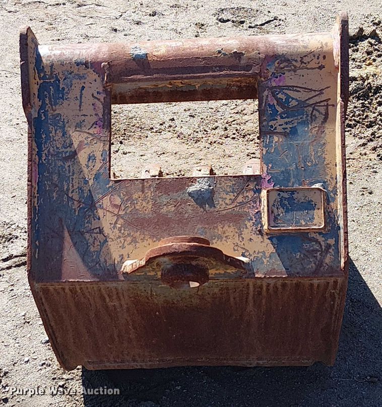 image for item EU2621 CP bucket