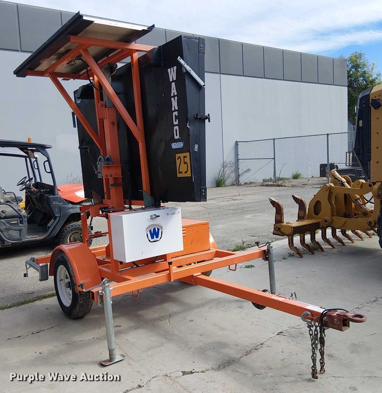 image for item EU2626 2014 Wanco WVT-3 message board trailer