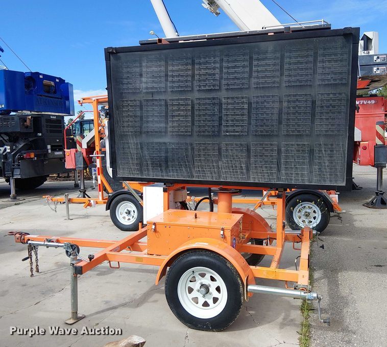 image for item EU2626 2014 Wanco WVT-3 message board trailer