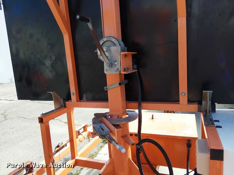 image for item EU2626 2014 Wanco WVT-3 message board trailer